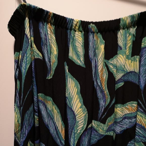 Forever 21 cold shoulder mini dress - Picture 4 of 4